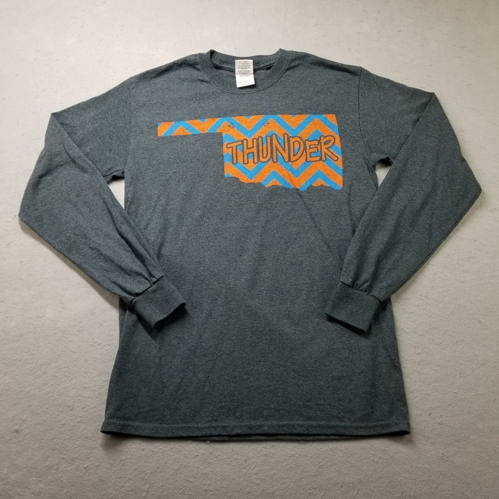 OKC Thunder T-Shirt Size S Oklahoma Logo Long Sleeve Gray